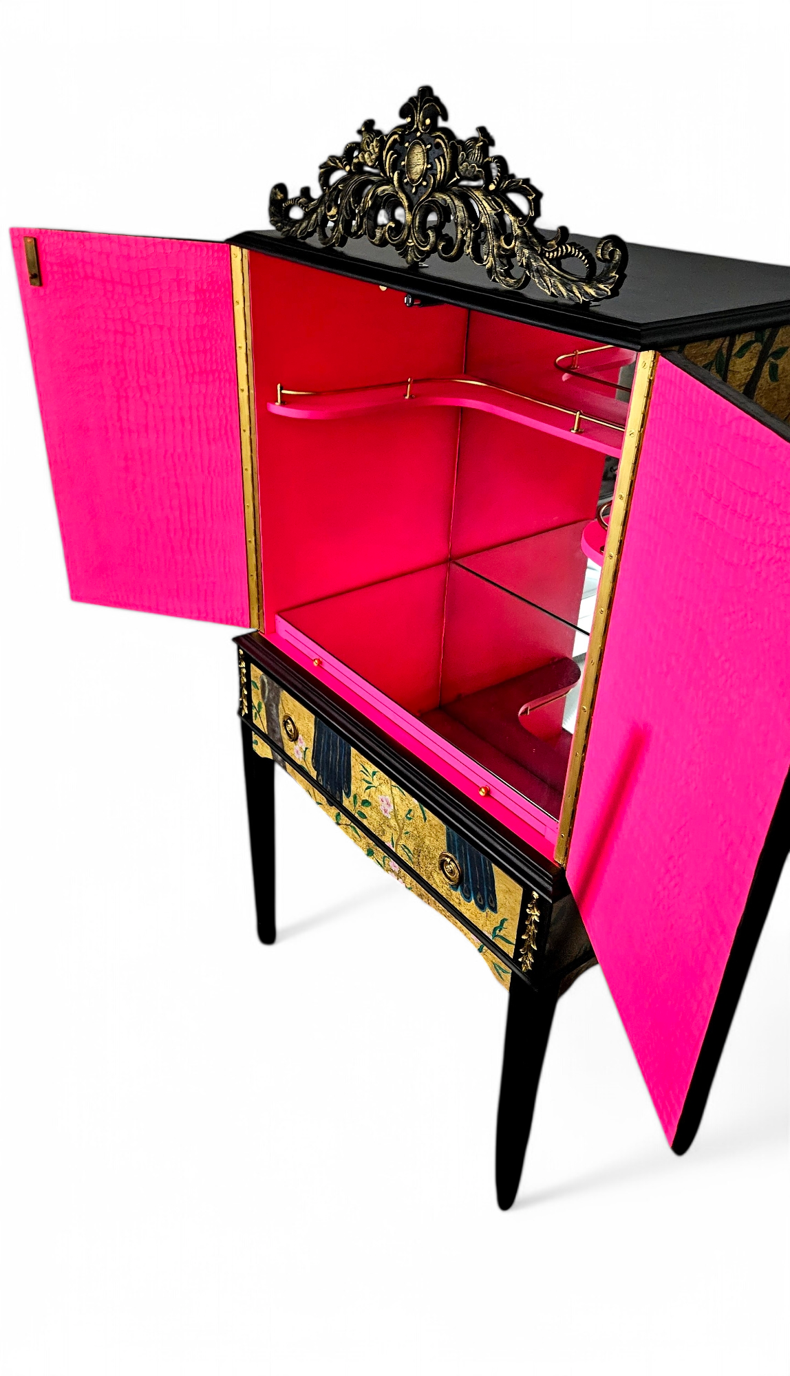 Luxury Vintage Cocktail Drinks Cabinet with Gold Chinoiserie Peacock Decoupage