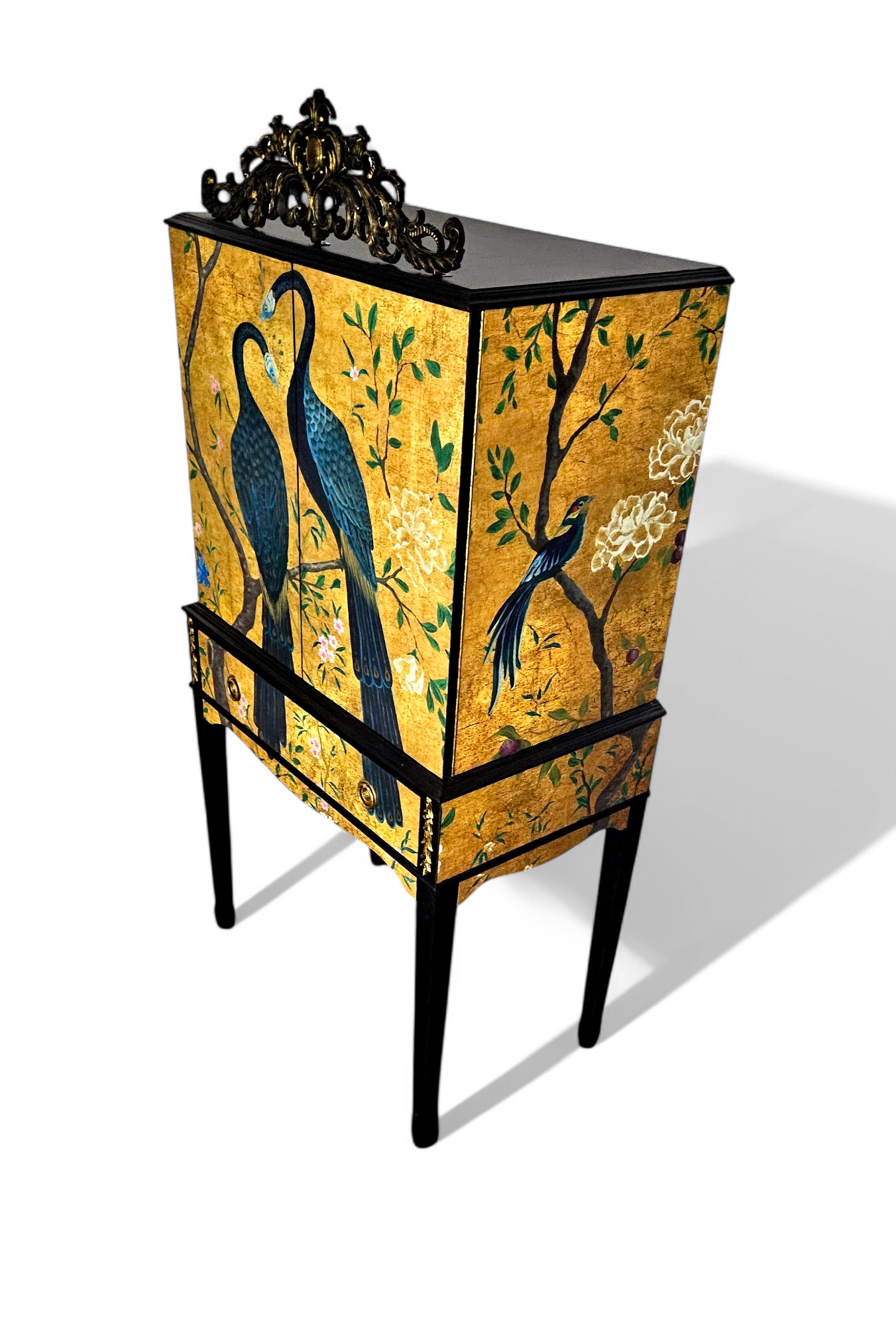 Luxury Vintage Cocktail Drinks Cabinet with Gold Chinoiserie Peacock Decoupage