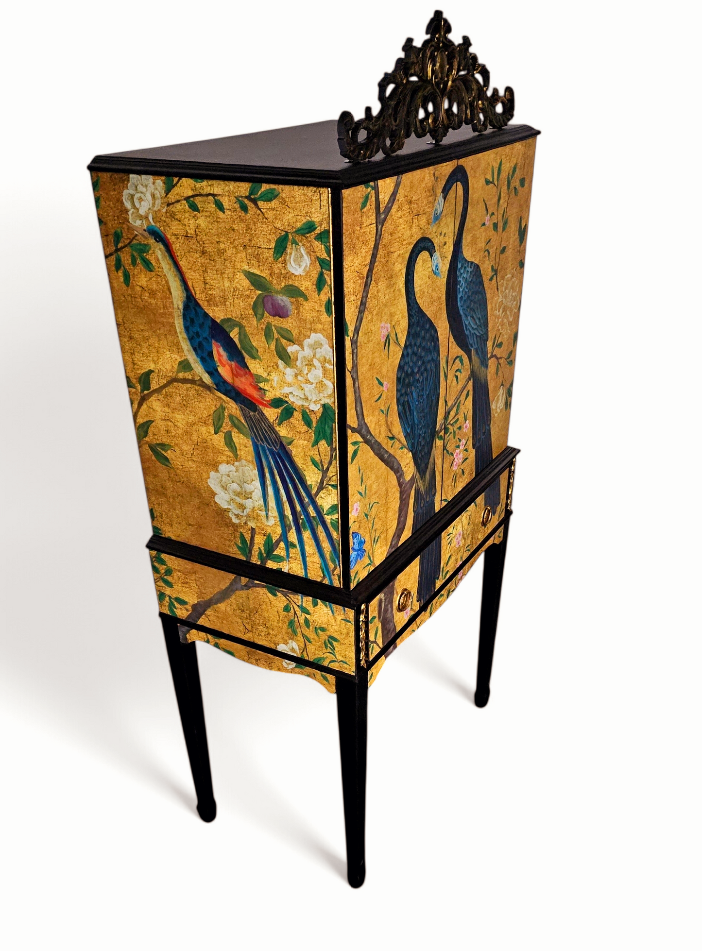 Luxury Vintage Cocktail Drinks Cabinet with Gold Chinoiserie Peacock Decoupage